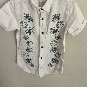 Gymboree Linen White Shirt with Green Leaf Design